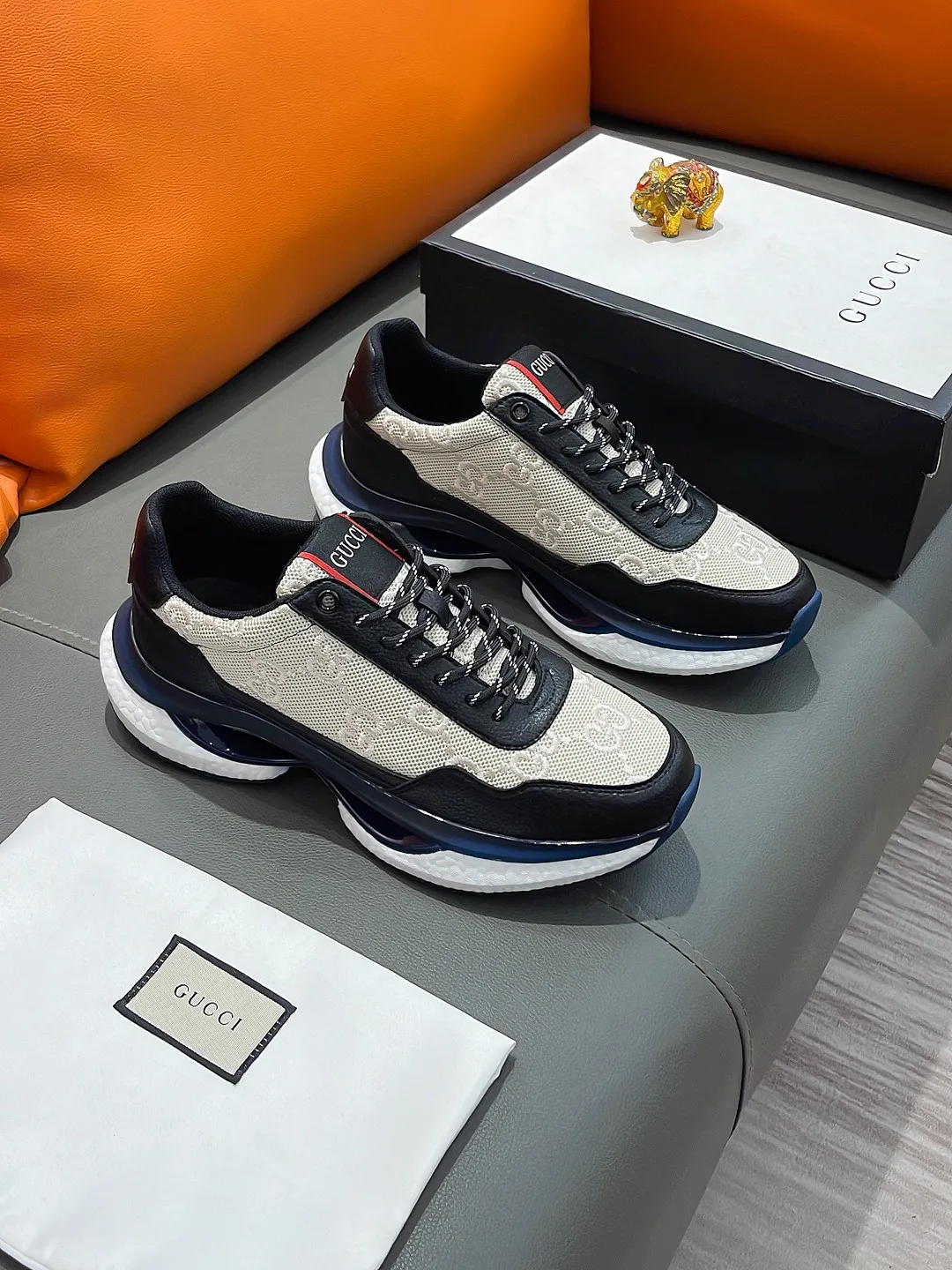 Men's shoes GUCCI "Gucci" P440 Regular size: 38-44 (casual shoes) Product materials: Selected cowhide upper, soft sheepskin lining; original outsole.